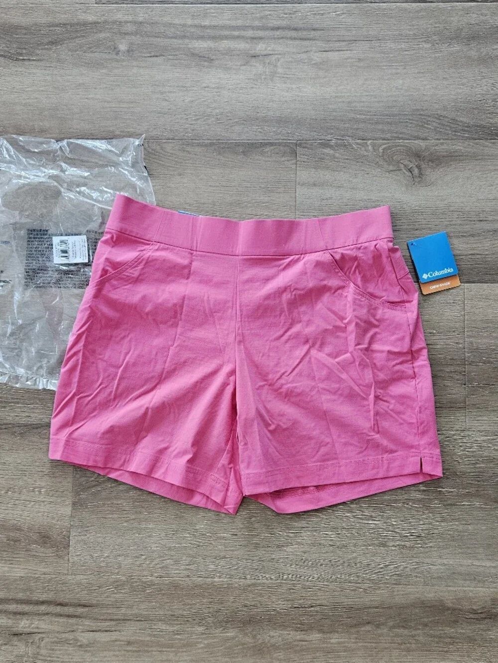 Columbia Pink Women's Active Fit Shorts Size XL